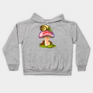 Snail chillin on a Mushroom. Kids Hoodie